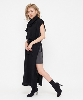 フレンチスリーブスリットニットワンピース