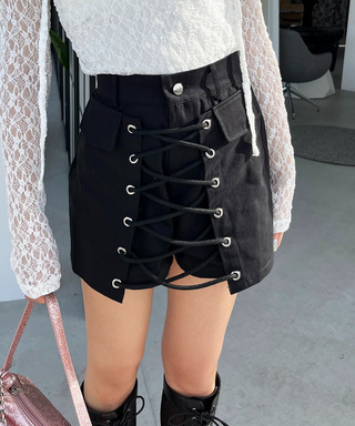 ラップ付きレースアップショートパンツ