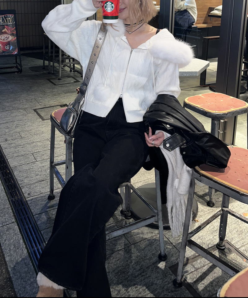 ぽんぽん付きケーブル編みニットショートパーカー 詳細画像 オフホワイト 8