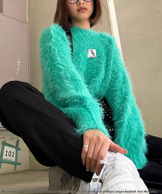 【MLB】クロップドシャギーニットトップス