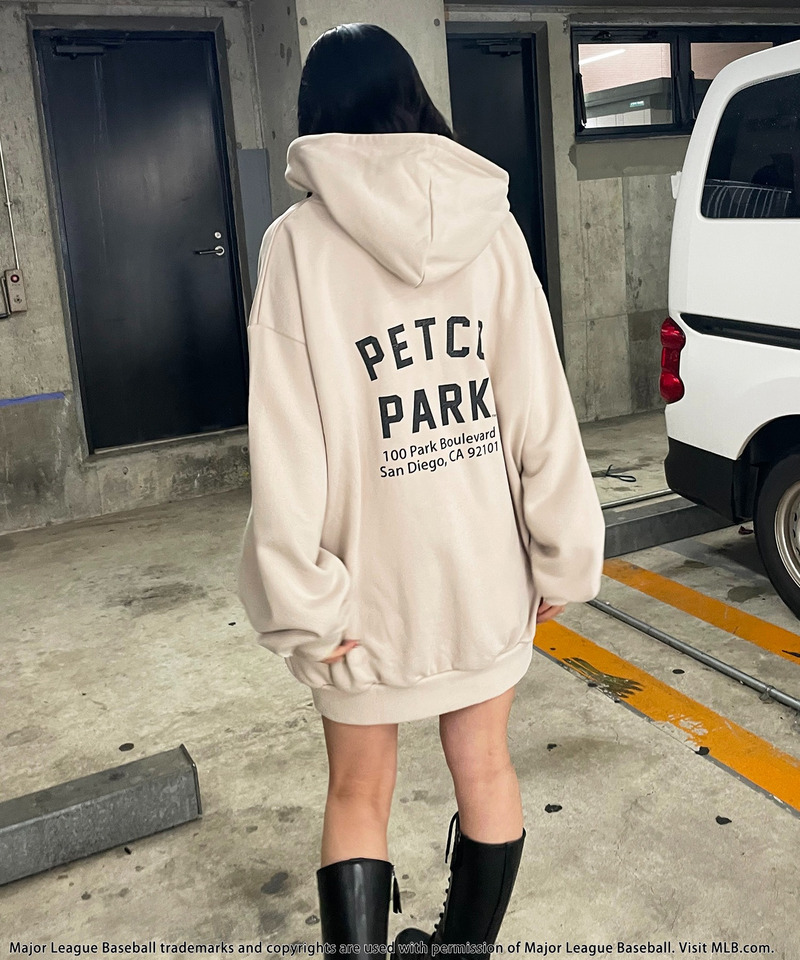 【MLB】クラックプリントパーカーワンピース 詳細画像 オフホワイト 6