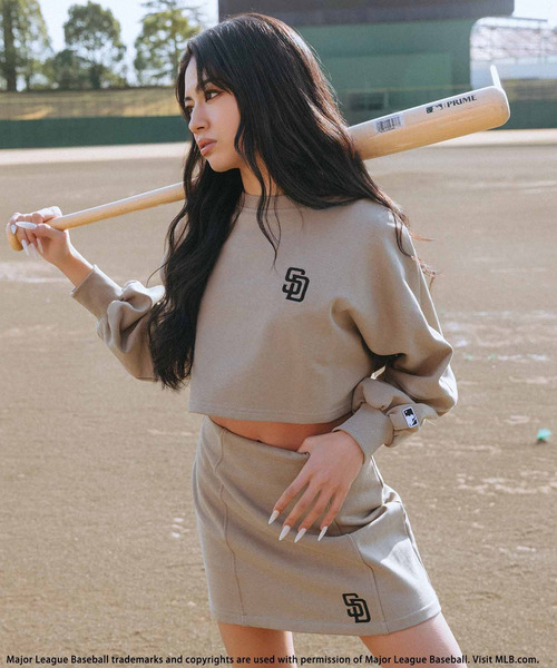 【MLB】刺しゅうロゴドルマンスカートセットアップ 詳細画像