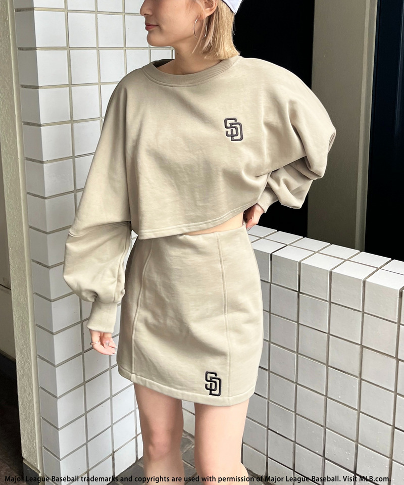 【MLB】刺しゅうロゴドルマンスカートセットアップ 詳細画像 カーキ 7