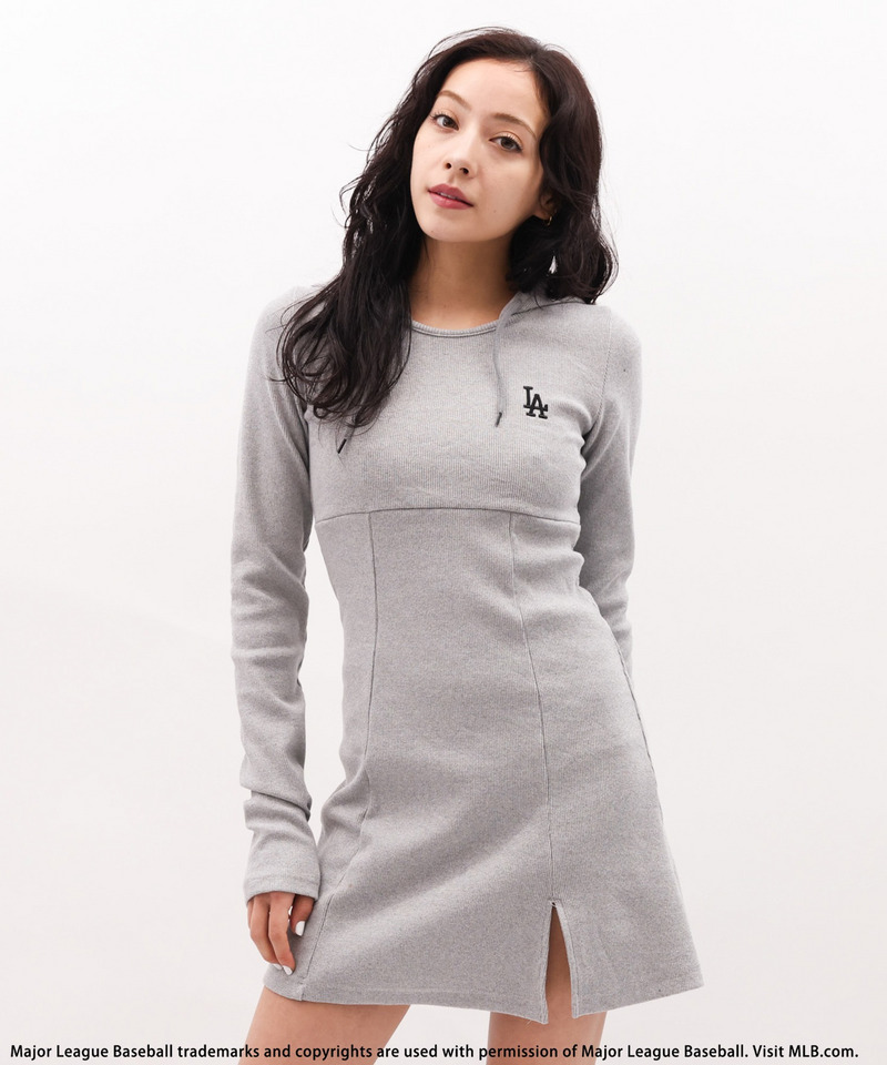 【MLB】刺しゅうロゴタイトリブフーディミニワンピース 詳細画像 グレー 1