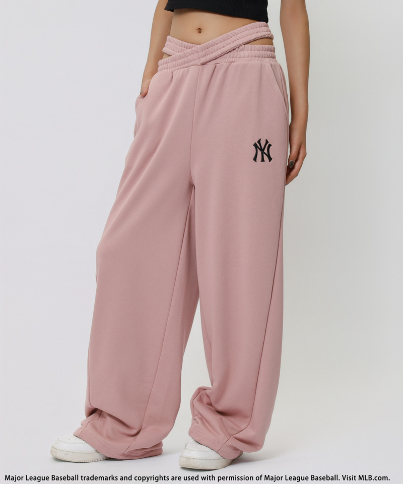 【MLB】刺しゅうロゴウエストカットバレルレッグスウェットパンツ 詳細画像 ピンク 3
