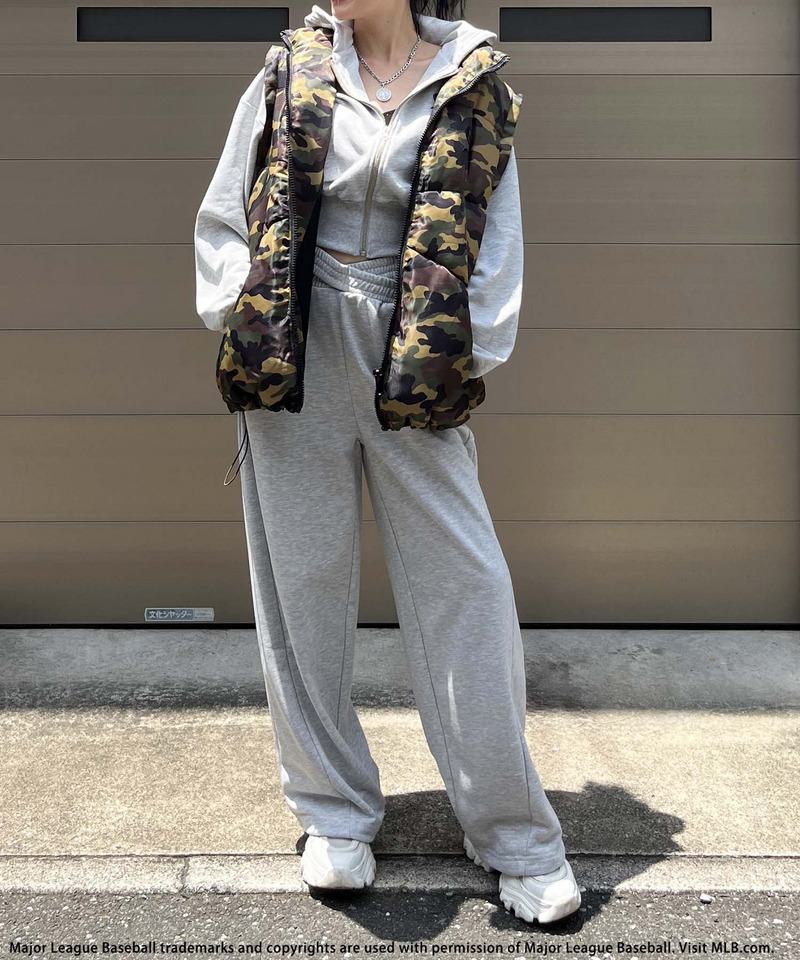 【MLB】刺しゅうロゴウエストカットバレルレッグスウェットパンツ 詳細画像 グレー 5
