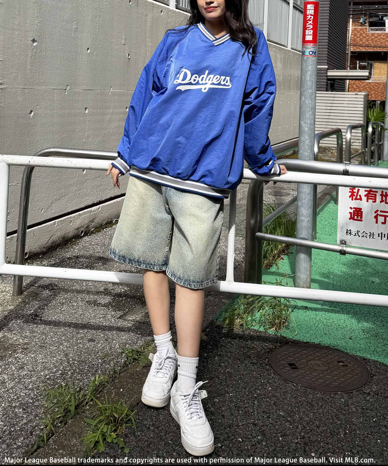 【MLB】刺しゅうロゴナイロンプルオーバー 詳細画像 ブルー 5