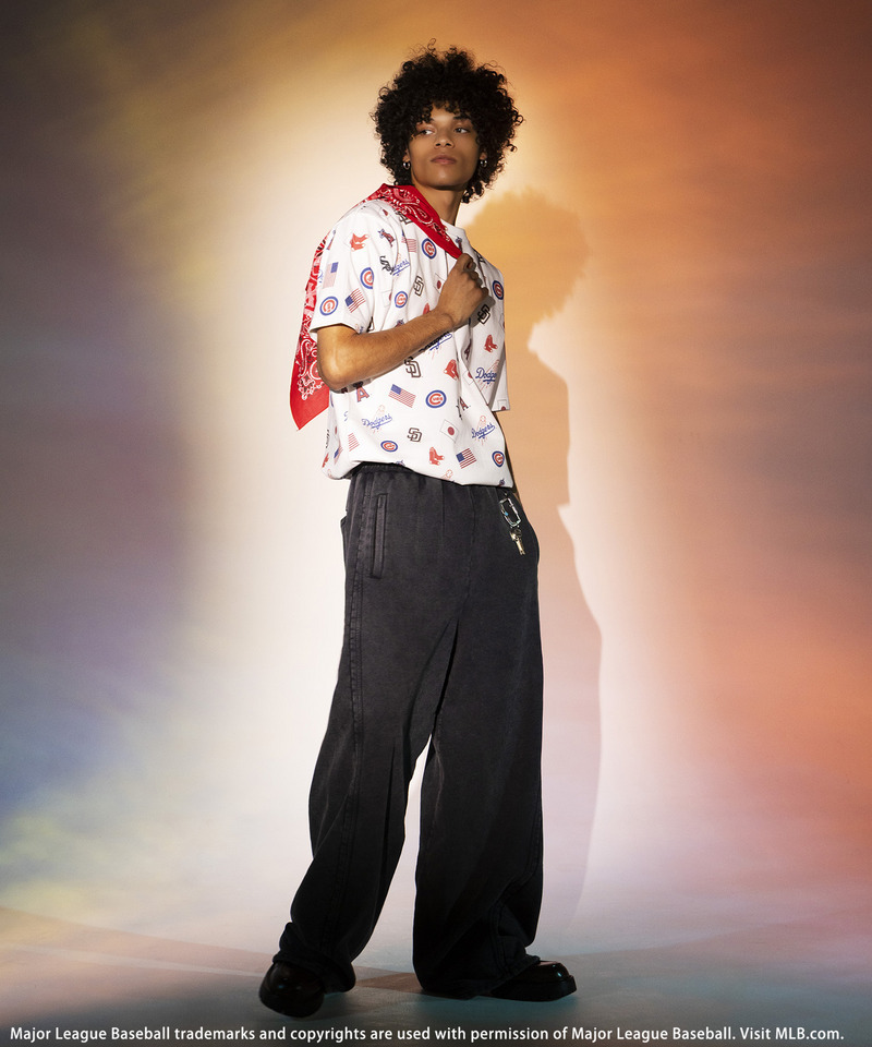 【MLB】All-over Print Tee 詳細画像 ホワイト 5