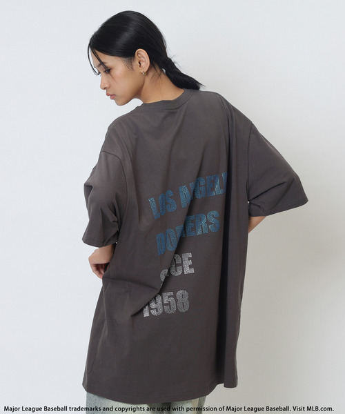 【MLB】Rhinestone-Embellished Tee 詳細画像