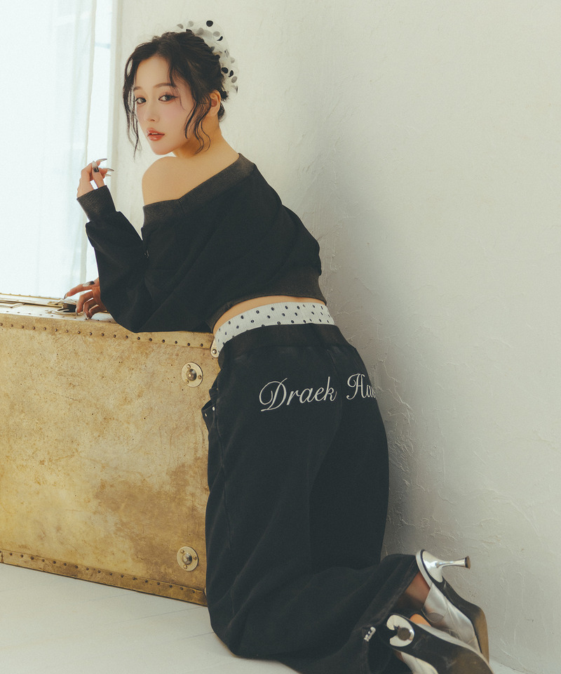 ウエストデザインバックロゴ刺しゅうパンツ 詳細画像 ブラック 1