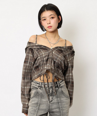 フード付きチェックトップス