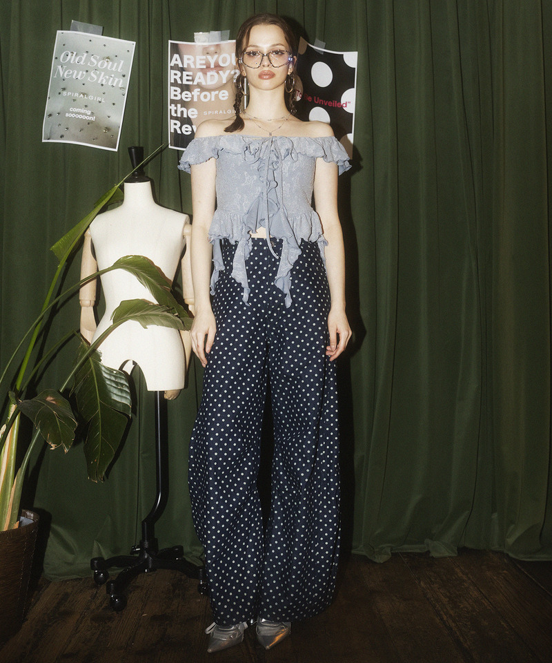 オフショルラメラッフルトップス 詳細画像 グレー 4