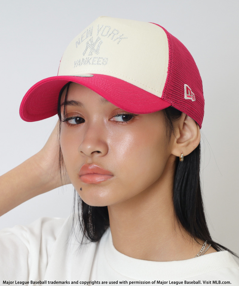【NEW ERA】MLBラインストーンロゴ9FORTY A-Frameキャップ 詳細画像 ピンク 1