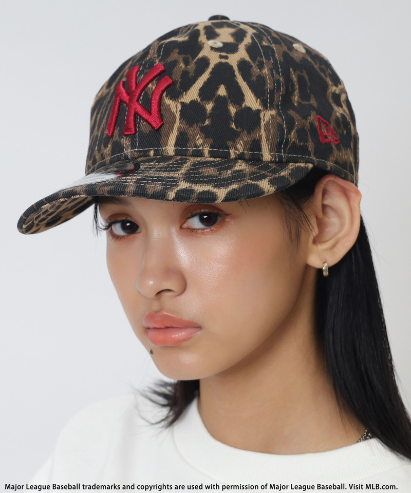 【NEW ERA】MLBロゴ総柄9TWENTYキャップ 詳細画像 レオパード 1