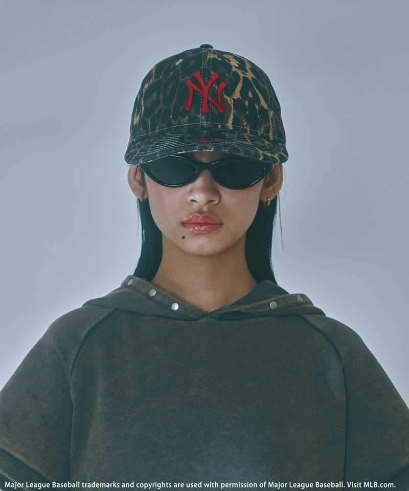 【NEW ERA】MLBロゴ総柄9TWENTYキャップ 詳細画像 レオパード 9