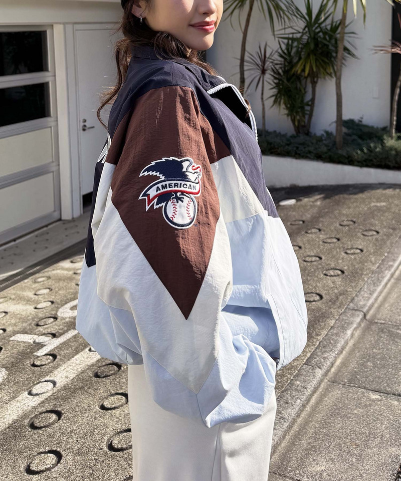 【MLB】ドルマン配色ナイロンブルゾン 詳細画像 ブルー系 8