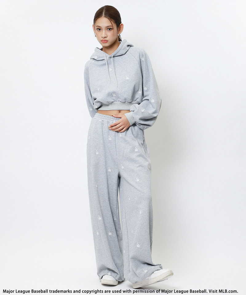 【MLB】総柄刺しゅうロゴフーディセットアップ 詳細画像 グレー 7