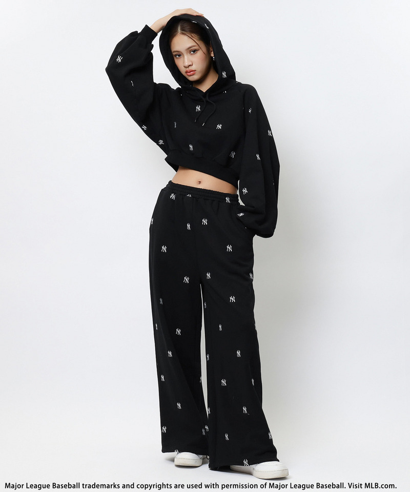 【MLB】総柄刺しゅうロゴフーディセットアップ 詳細画像 ブラック 7