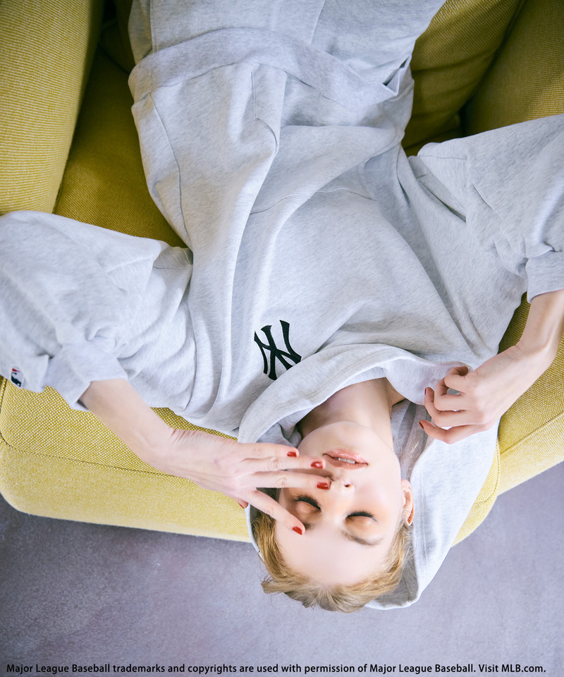 【MLB】2WAYフーディーセットアップ 詳細画像 グレー 5