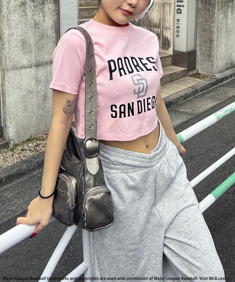 【MLB】プリントロゴTシャツ 詳細画像 ピンク 4