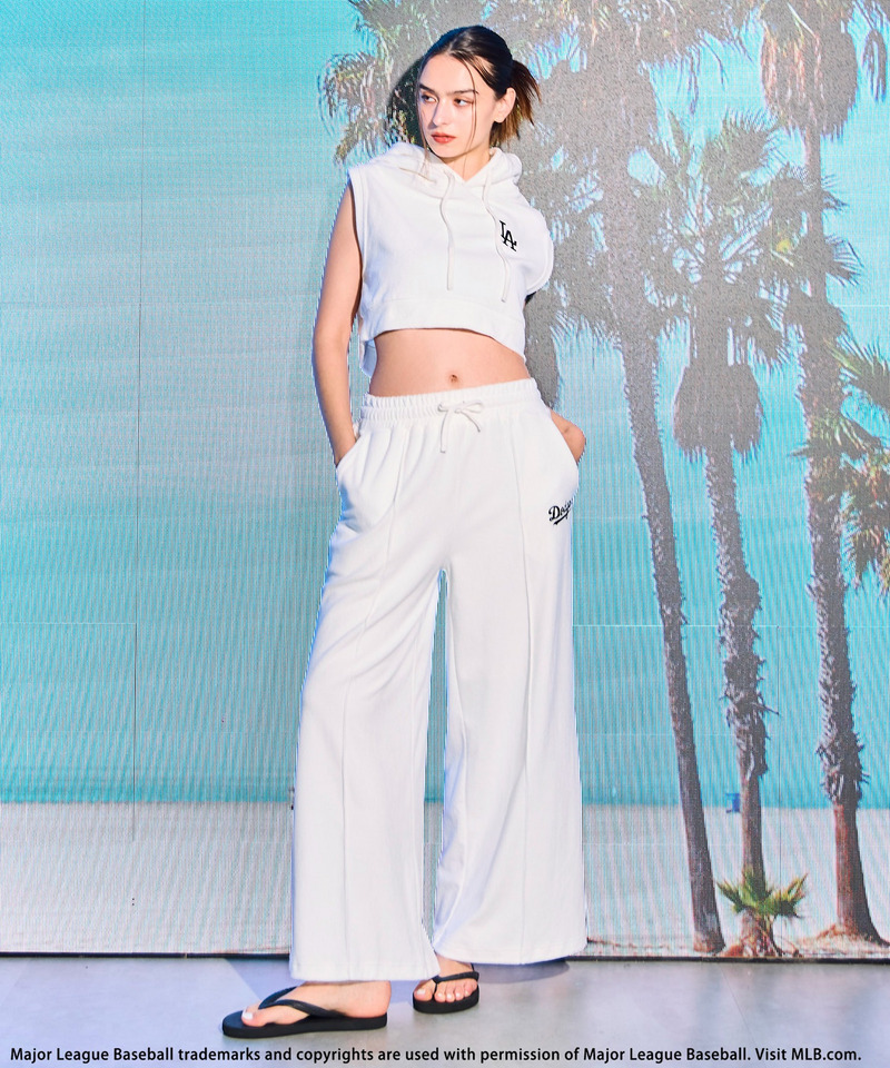 【MLB】ロゴパイルフーディーセットアップ 詳細画像 ホワイト 1