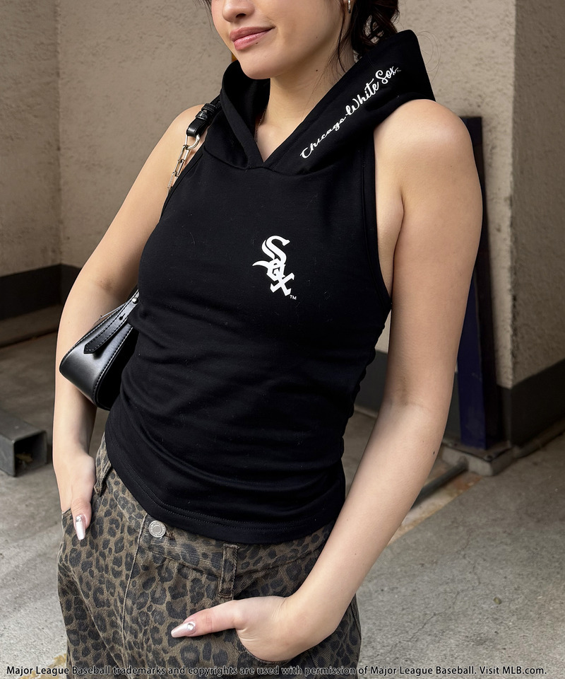 【MLB】ホルターネックフーディー 詳細画像 ブラック 1