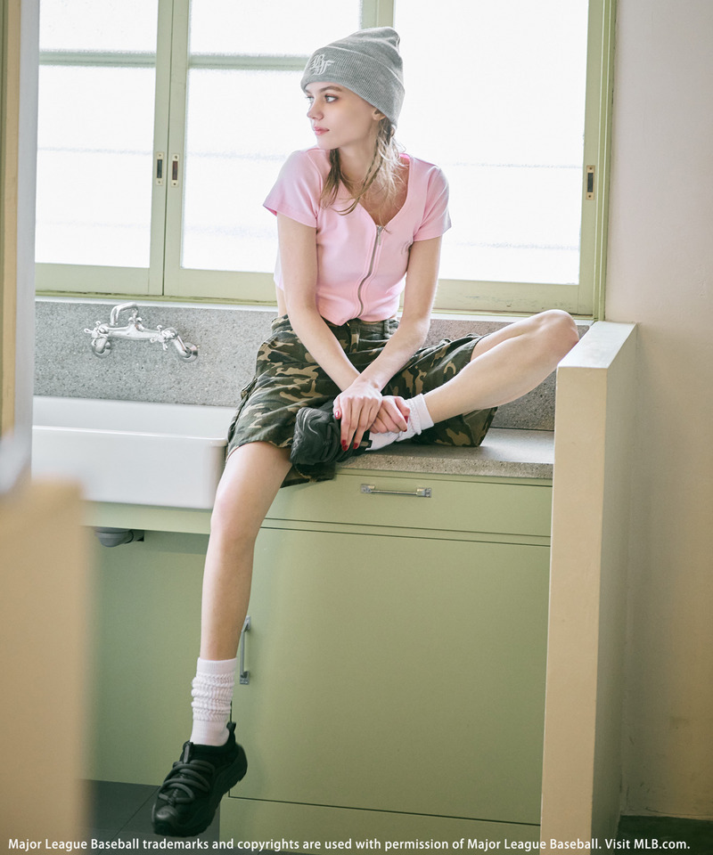 【MLB】ZIPロゴリブトップス 詳細画像 ピンク 4