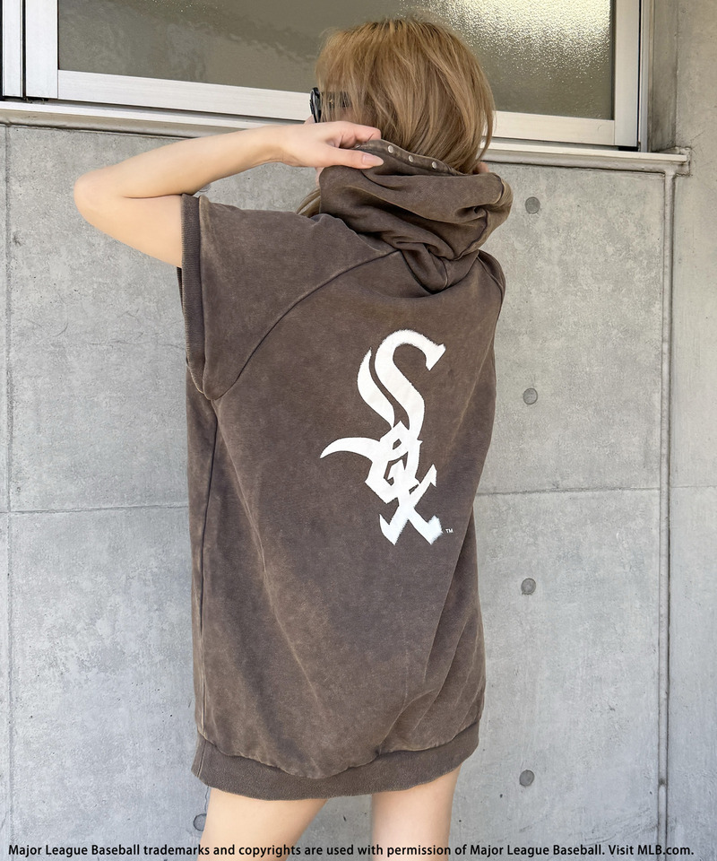 【MLB】スプレーアートロゴBIGパーカー 詳細画像 ブラック 10