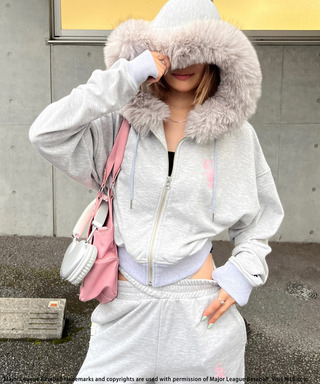 【MLB】ファーZIPショートパーカー